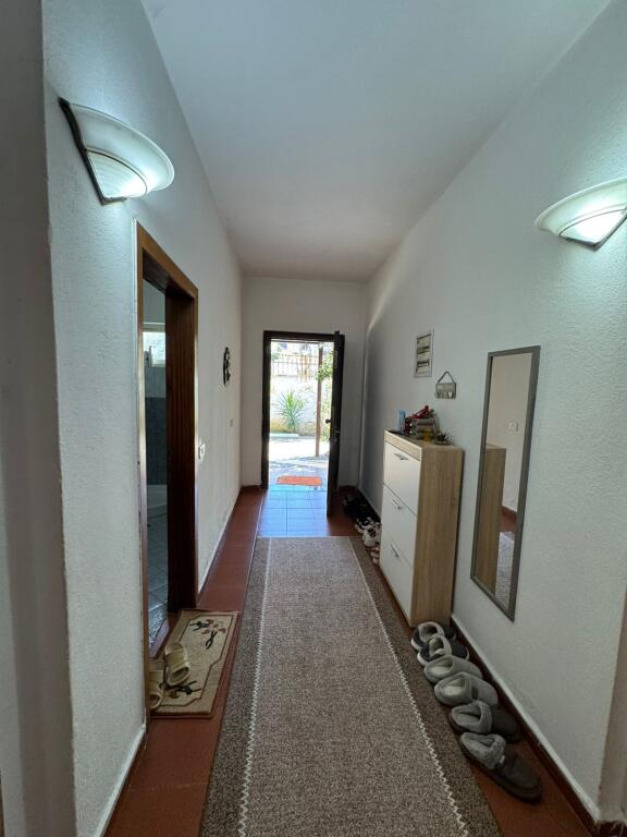 VILLA 2 PIANI +SOTTOTETTO IN VENDITA LAPRAKE