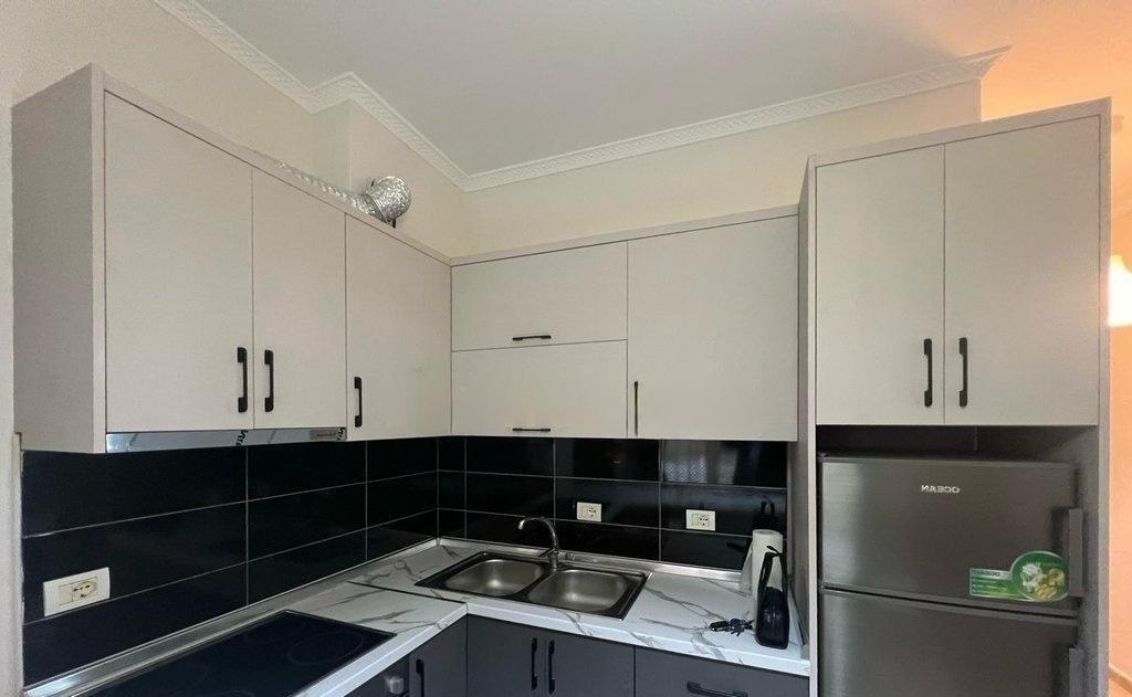Affittasi appartamento 2+1 presso Kodra e Diellit! 450 € /Mese