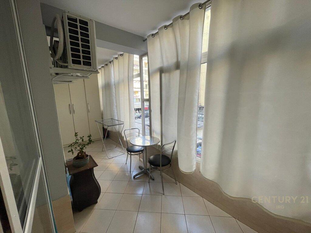 Astir, affittasi appartamento 2+1