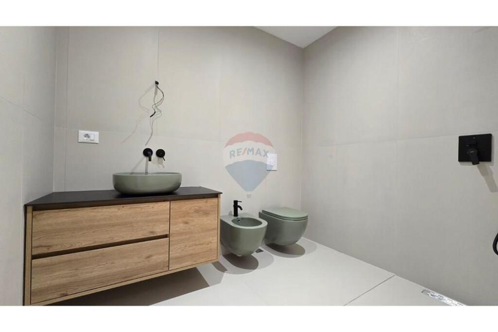OFFICE FOR RENT