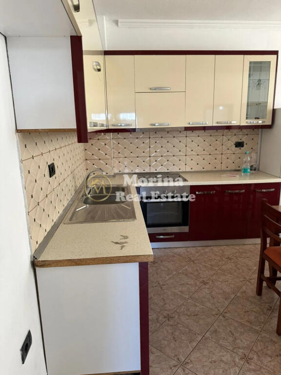 Affitto, Appartamento 2+1, Via Dibres, Vila Gold, 600 euro/mese