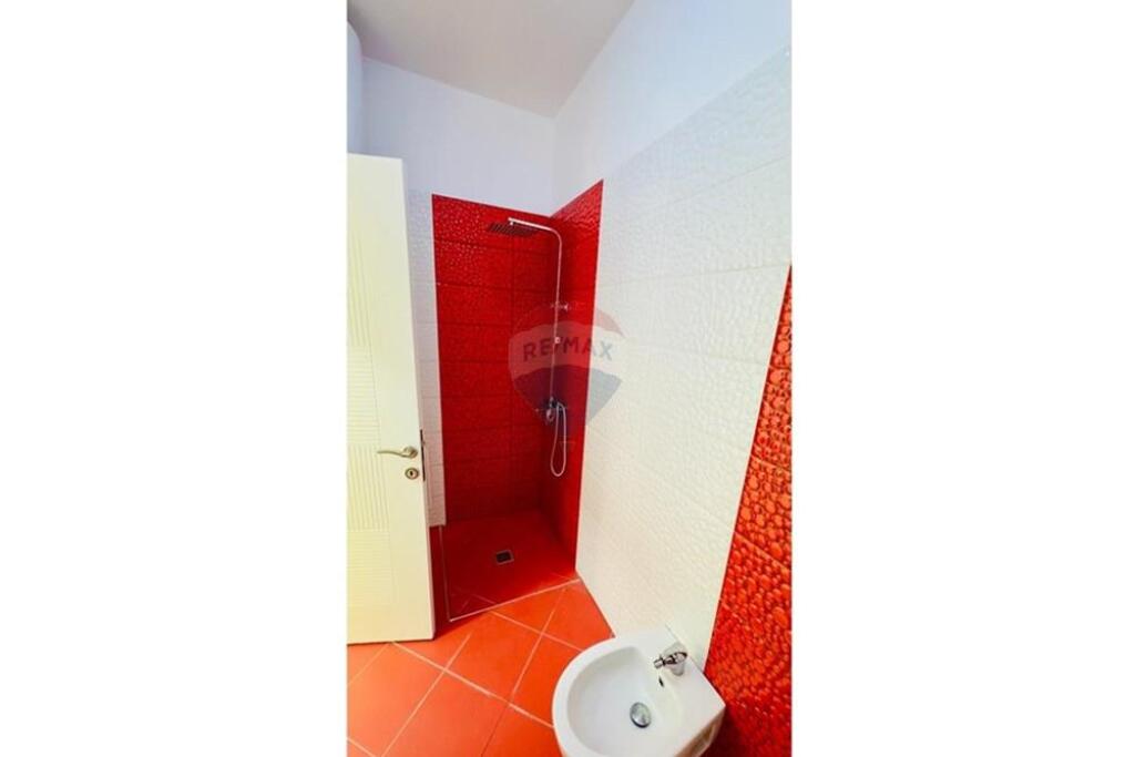 Appartamento 2+1+2+P in affitto in via Kosovareve