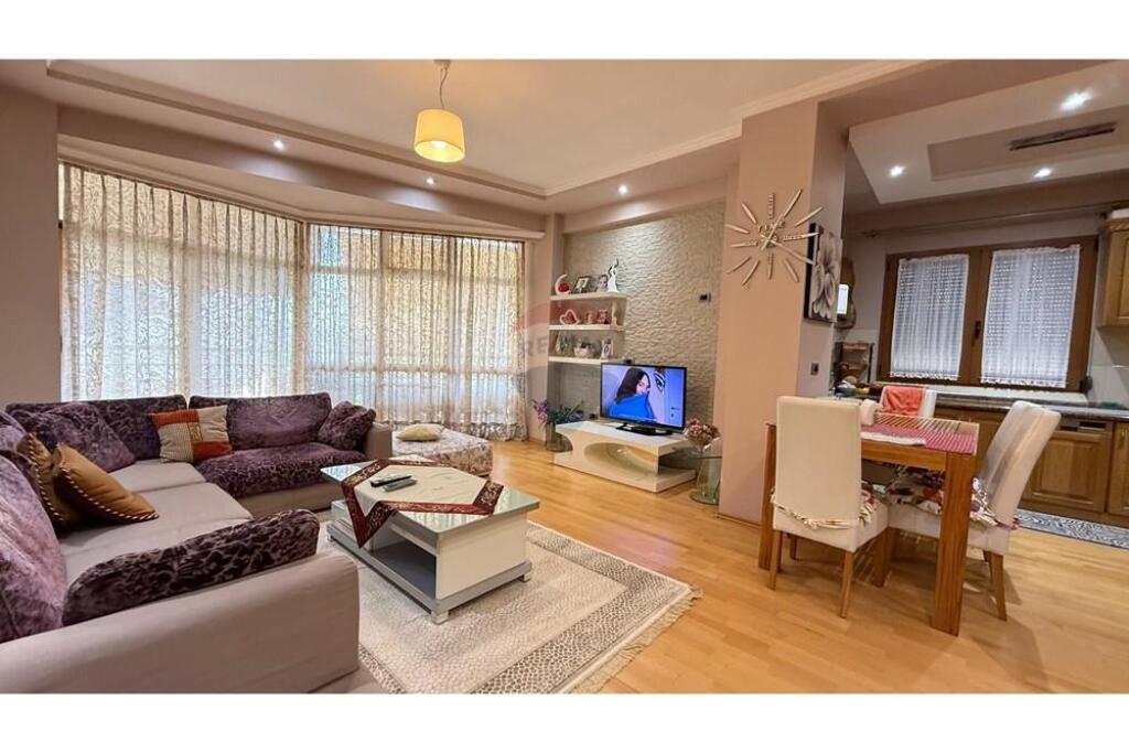 2+1 apartment for sale!