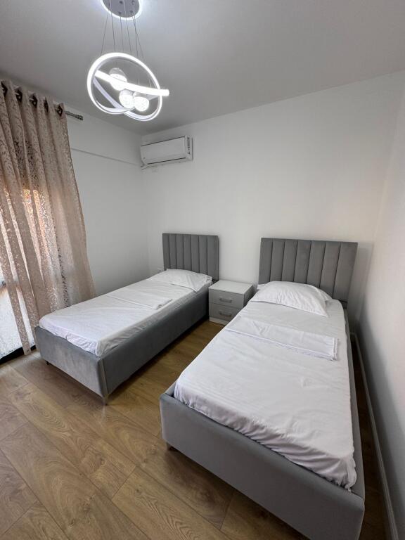Rent Ap 2+1+2 at Kavaja Street opposite Delijorgji, 800€