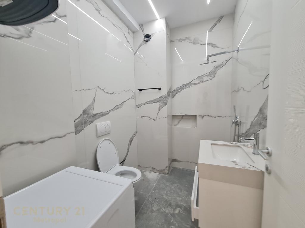 🌿 2-Bedroom, 2-Bathroom Apartment for Rent – Newly Furnished, Near Liqeni i Thatë!