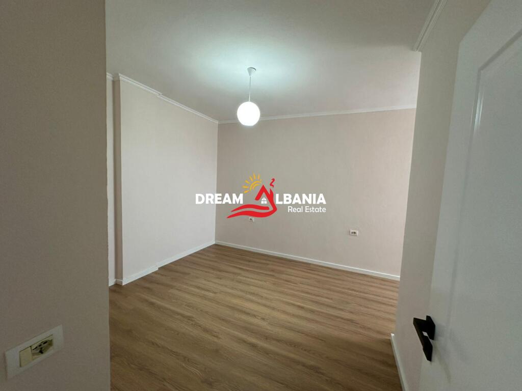 Appartamento 1+1 in vendita in via Kavaja, vicino al centro Globe (ID 41111109)

