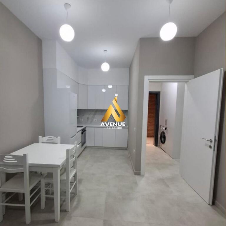 AFFITTASI APPARTAMENTO 1+1 DI FRONTE A BIRRA TIRANA, RESIDENZA HENKE TIRANA