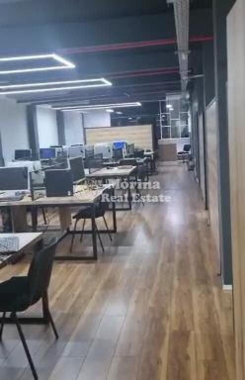 Qera Ambient Biznesi, tek 21 Dhjetori, 2500 Euro