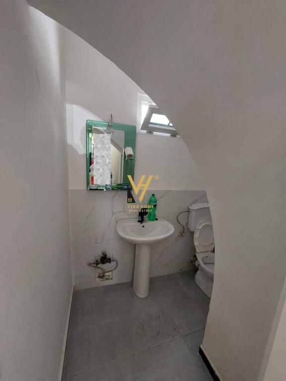 SHOP 30 M2 FOR RENT ON SULEJMAN PASHA STREET 45,000 LEKE