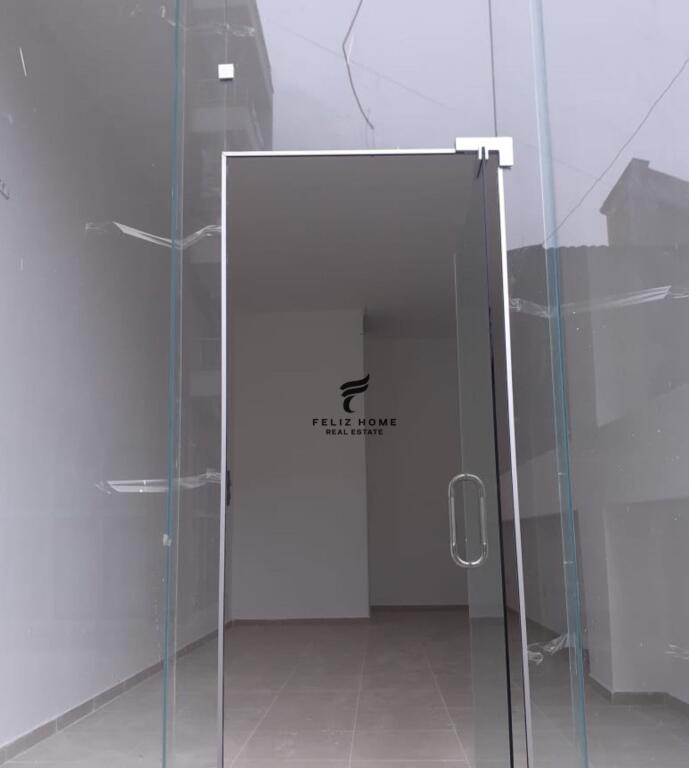 DYQAN ME QERA 90 M2 21 DHJETORI 750 EURO