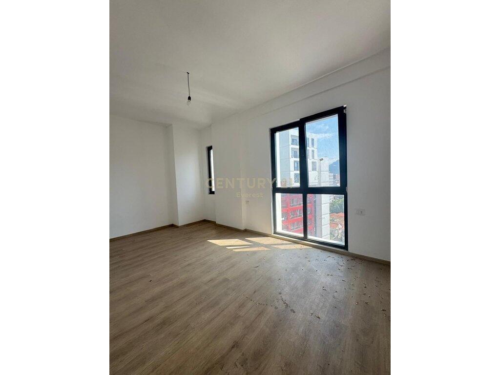 ARLIS FARMACIA 10, APARTMENT FOR SALE 2+1