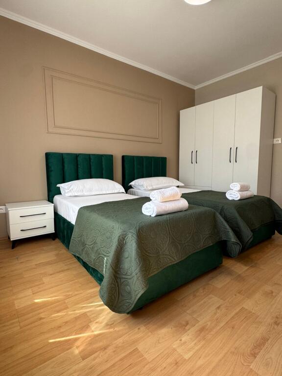 APARTMENT FOR RENT 2+1 AT KAFE FLORA, DURRES STREET!