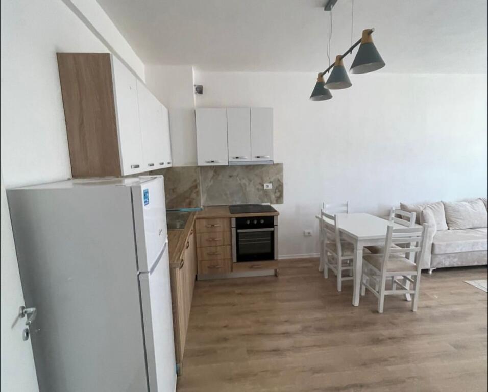 Apartament me qera