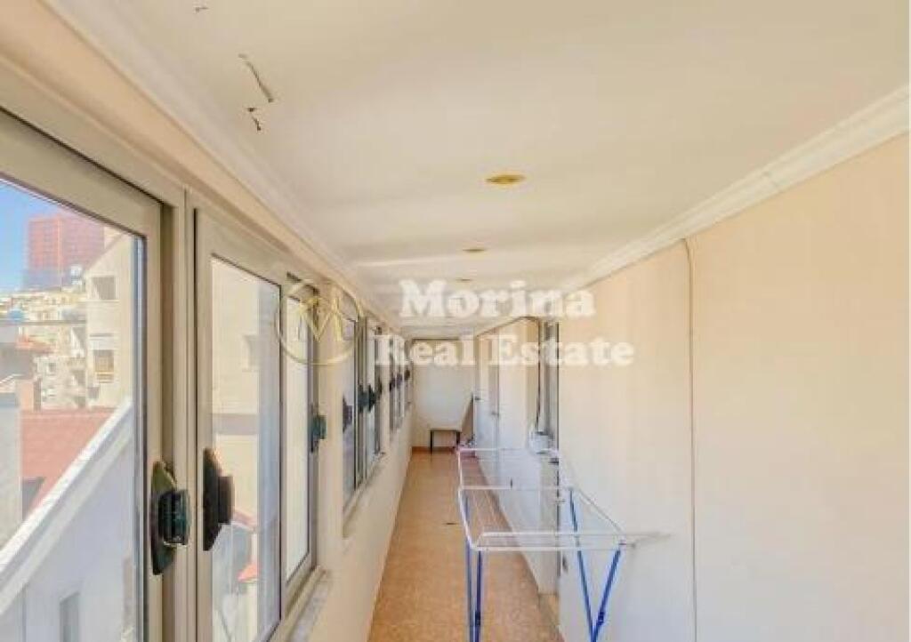 Affitto, Appartamento 2+1, 21 Dhjetori, 700 euro/mese