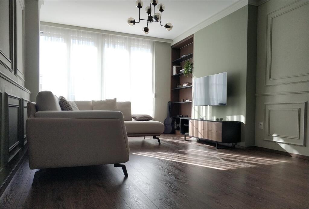 (Jepet apartament 2+1+2 me qera ne rrugen Islam Alla(myslym shyr))