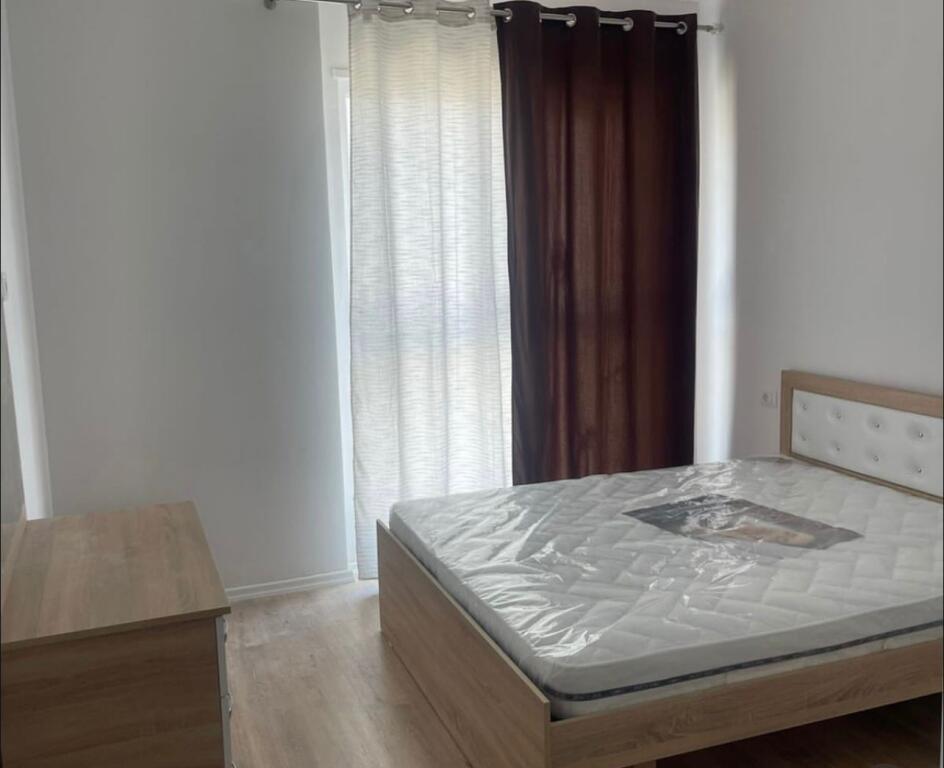 Apartament me qera
