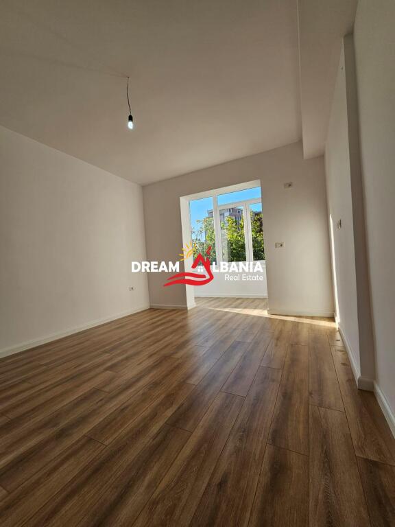 Apartment 1+1 for Sale on Kavaja Street, near the Mosque in Tirana (ID 4119427)
