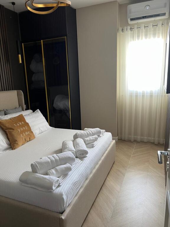 APPARTAMENTO IN AFFITTO VICINO ALL'HOTEL ROYAL