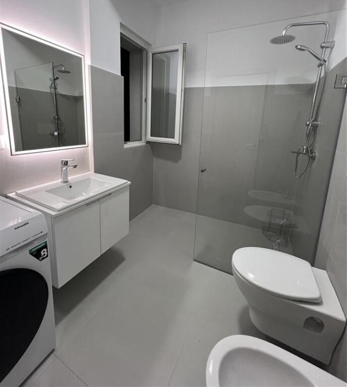 Affittasi appartamento 2+1+ parcheggio presso River Residence, zona Aviacionit
