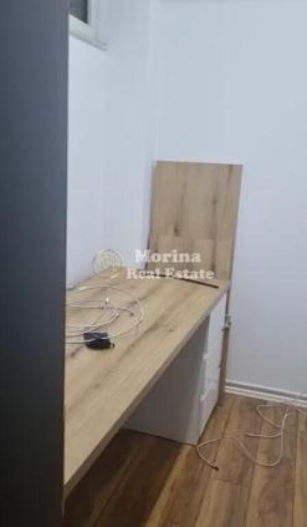 Qera Ambient Biznesi, tek 21 Dhjetori, 2500 Euro