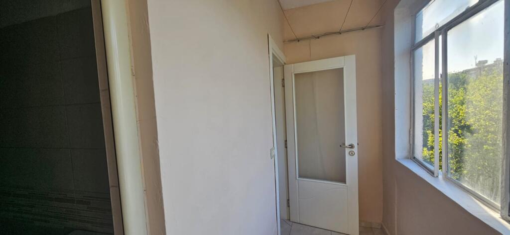 APARTAMENT 1+1 TEK RRUGA ALI DEMI