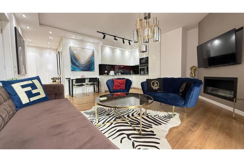 Apartament per qira 2+1 ne Bllok!
