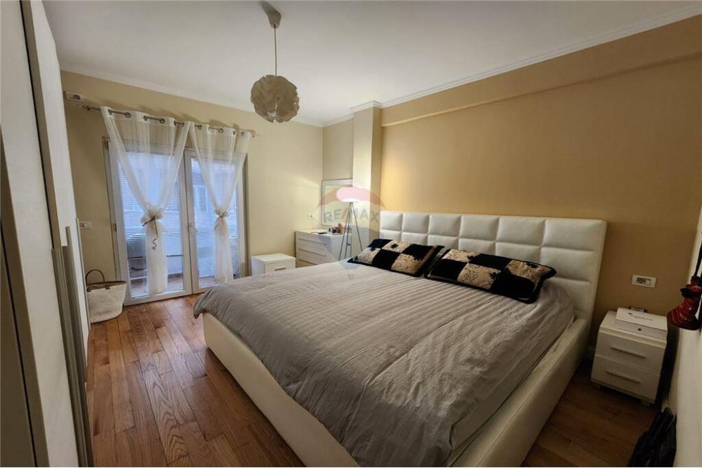 Apartament me qira 1+1 te Liqeni I Thate!