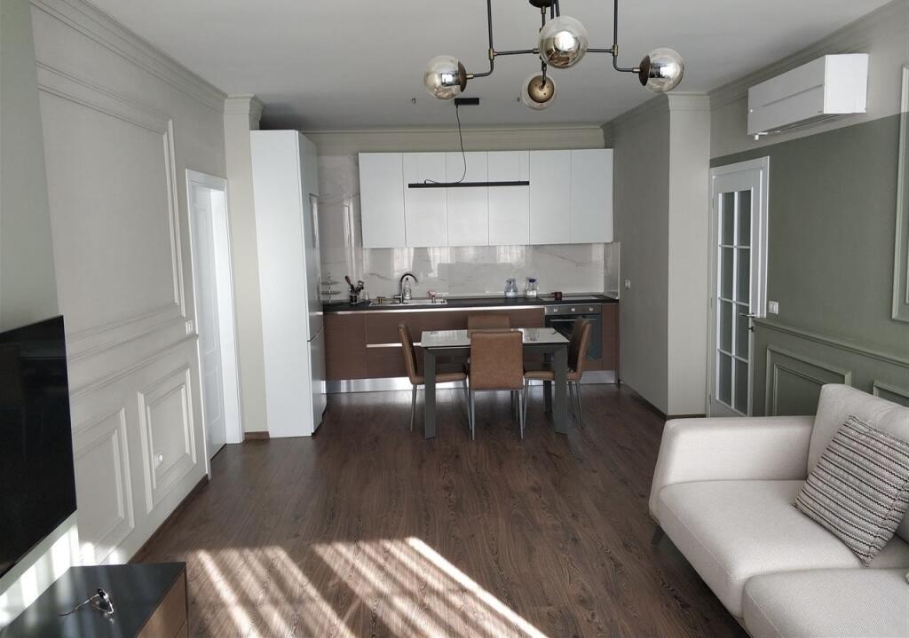 (Jepet apartament 2+1+2 me qera ne rrugen Islam Alla(myslym shyr))