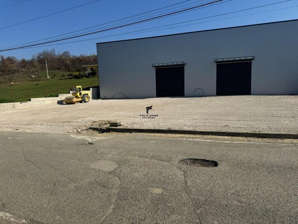 WAREHOUSE FOR RENT 2200 M2 KASHAR 4000 EURO