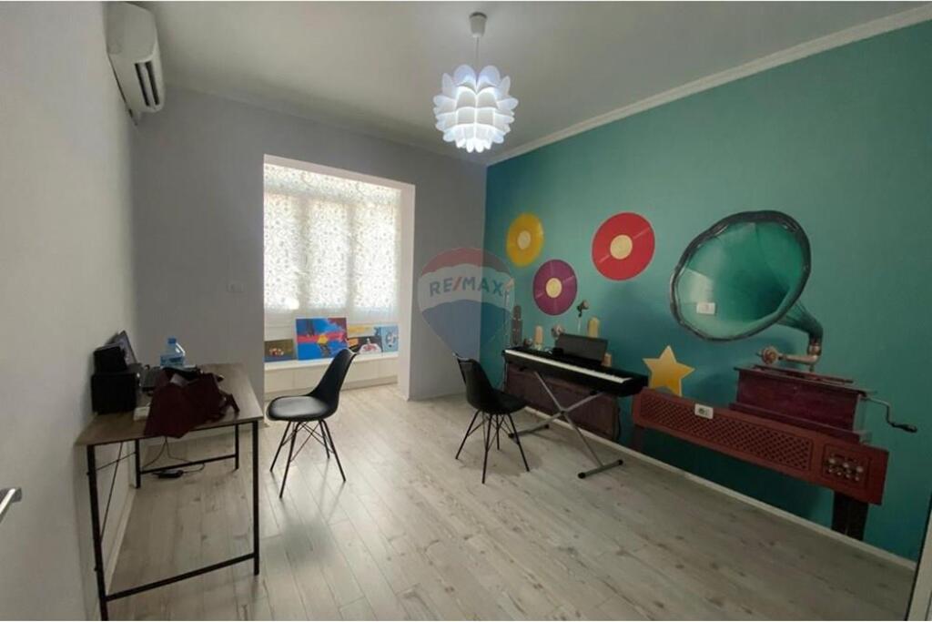 Jepet Apartament me Qira te 21 Dhjetori