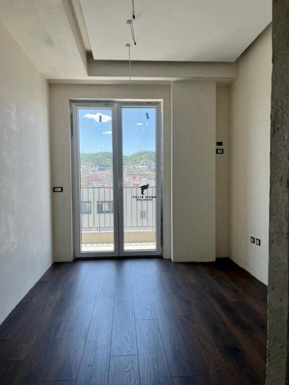 APARTAMENT ME QERA 2+1 KOMUNA E PARISIT 1000 EURO