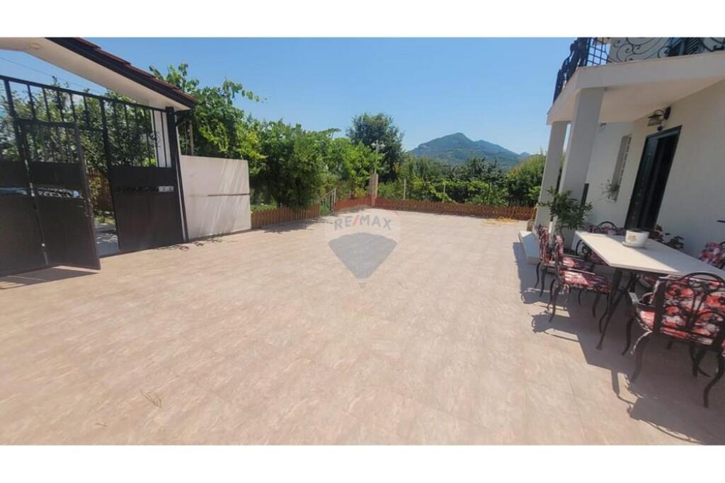 Vilë 2 Kateshe +papafingo- Për Shitje - Vishnjë, Baldushk, Tiranë