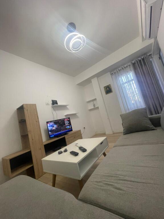 Affittasi appartamento 2+1+parcheggio a Fresk vicino al Motel Gaxherit