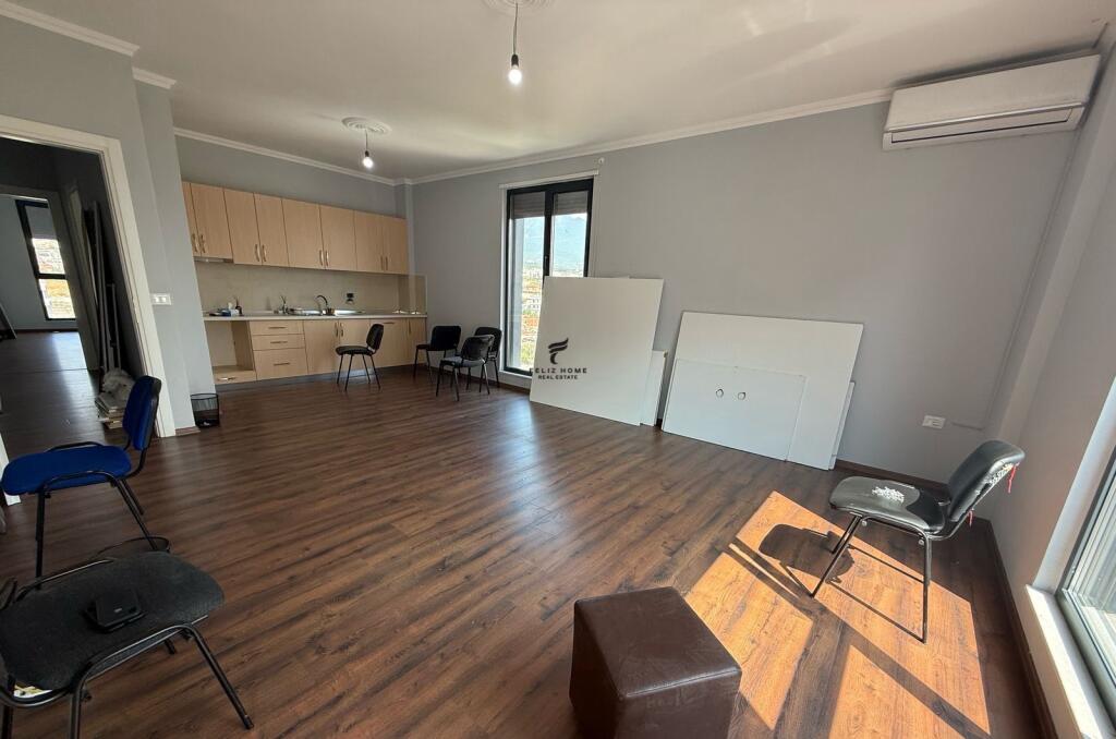 APARTMENT FOR RENT 3+1 PORCELAN 700 EURO