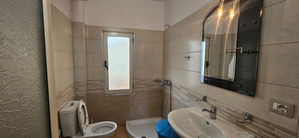 APARTAMENT 1+1 TEK RRUGA ALI DEMI