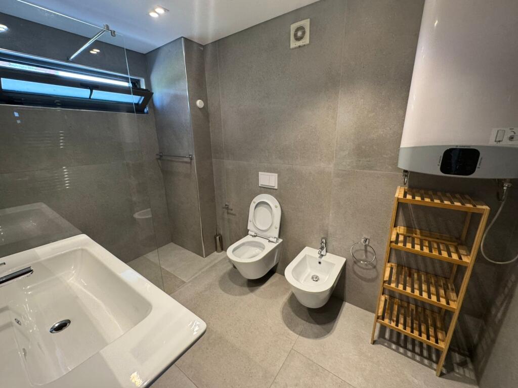 Super 3-Storey villa for rent near TEG (2350 Euro)