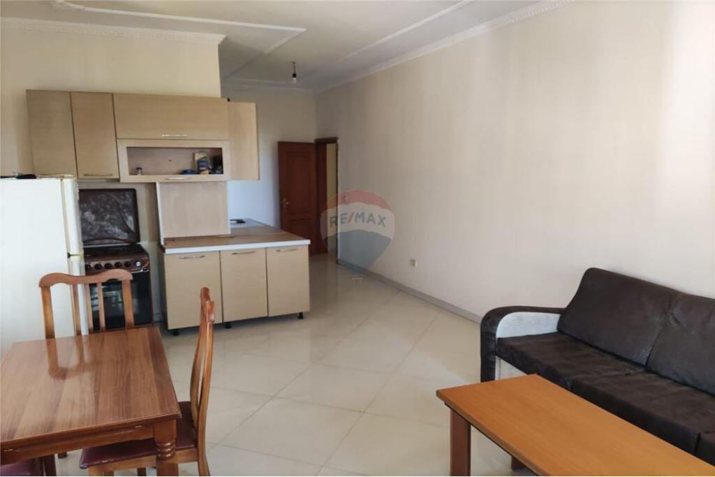Apartament 2+1me Qira!