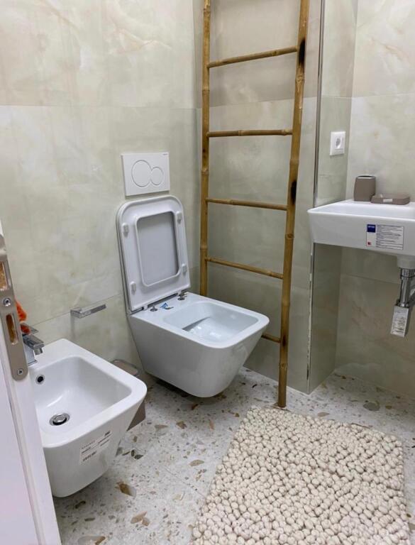APPARTAMENTO IN AFFITTO VICINO ALL'HOTEL ROYAL