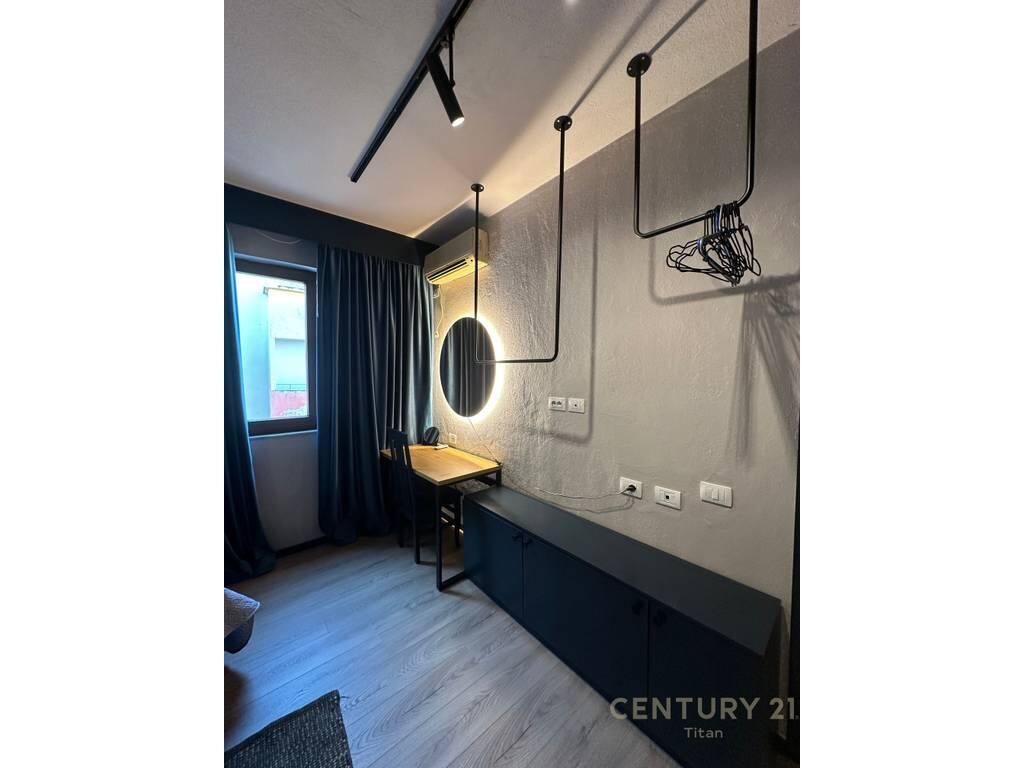 Viale Zogu I, affittasi appartamento 1+1