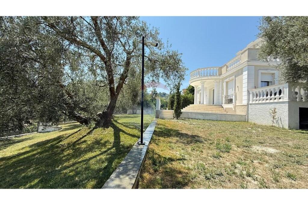 Villa di lusso in vendita a Durazzo!
