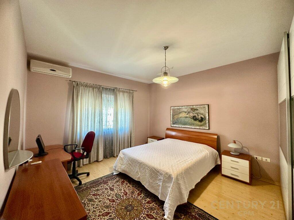Qira – Apartament 2+1 pranë Komunës së Parisit!