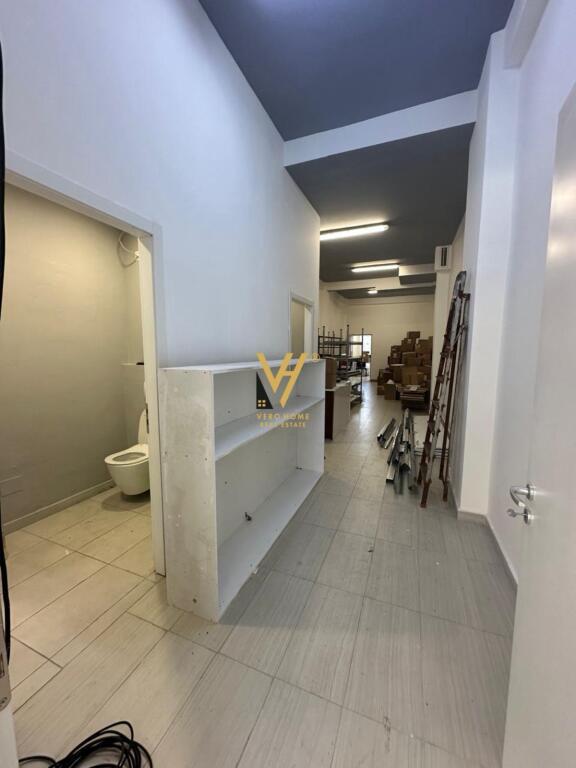 COMMERCIAL SPACE FOR SALE 386 M2 AT RED SCHOOL 350,000 EURO