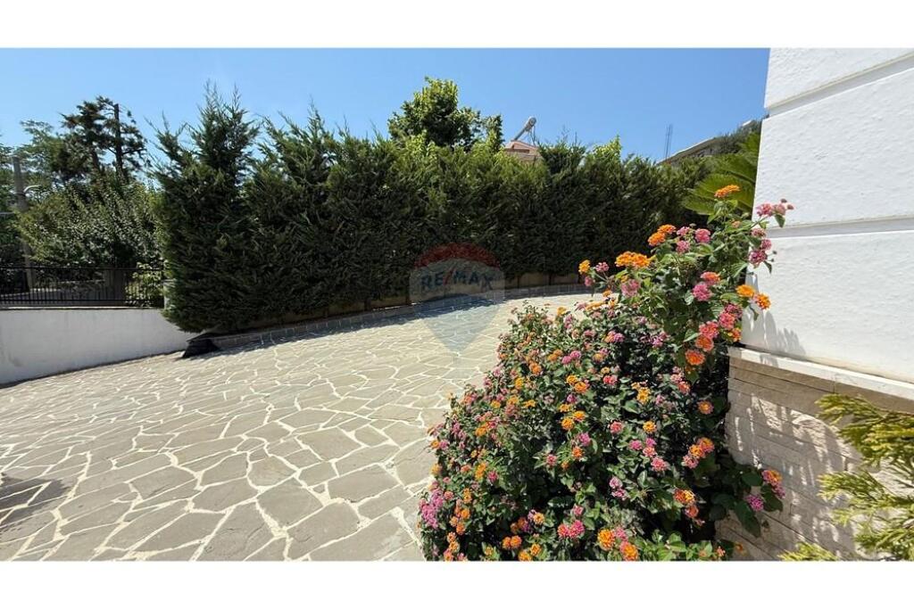 Villa di lusso in vendita a Durazzo!