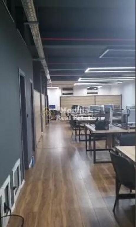 Qera Ambient Biznesi, tek 21 Dhjetori, 2500 Euro