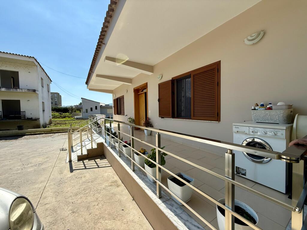 VENDESI PRIVATO IN VENDITA A PEZE-HELMES