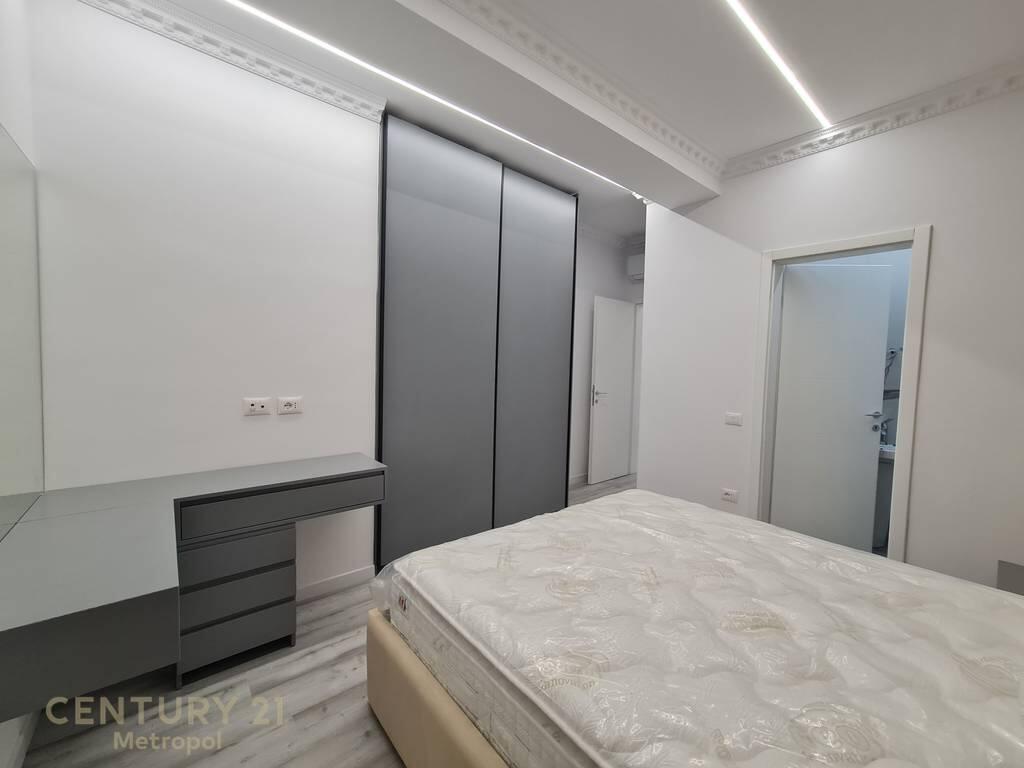 🌿 2-Bedroom, 2-Bathroom Apartment for Rent – Newly Furnished, Near Liqeni i Thatë!