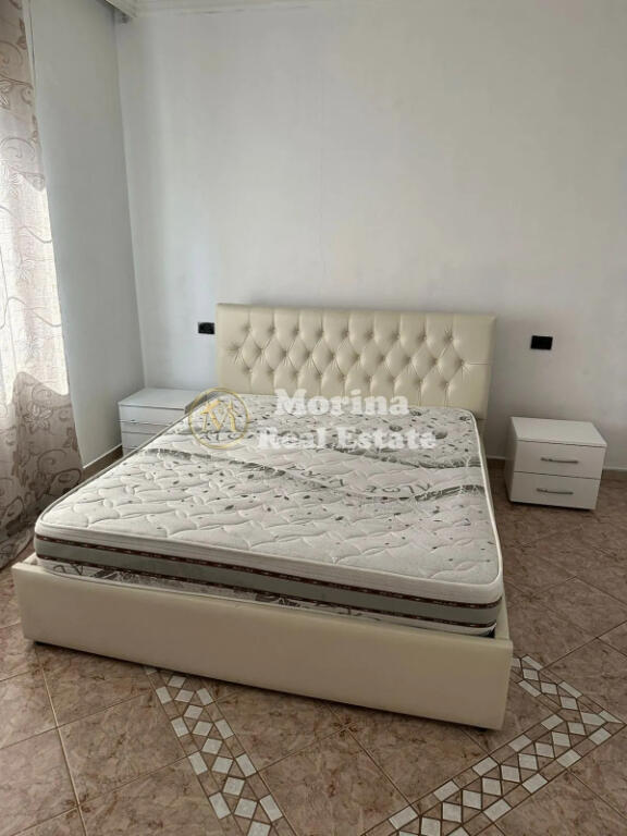 Affitto, Appartamento 2+1, Via Dibres, Vila Gold, 600 euro/mese