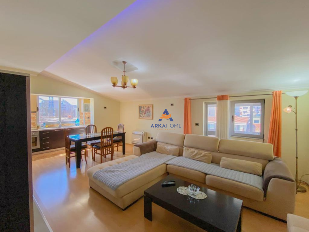 JEPET APARTAMENT ME QERA 2+1+BALLKON "RRUGA MUHAMET GJOLLESHA" 700 EURO.