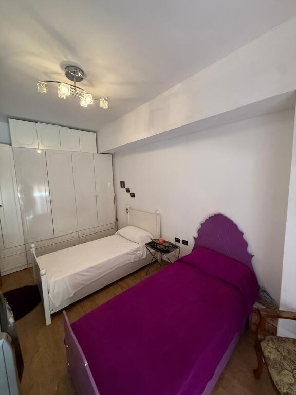APARTAMENT 2+1 ME QERA TEK KODRA E DIELLIT