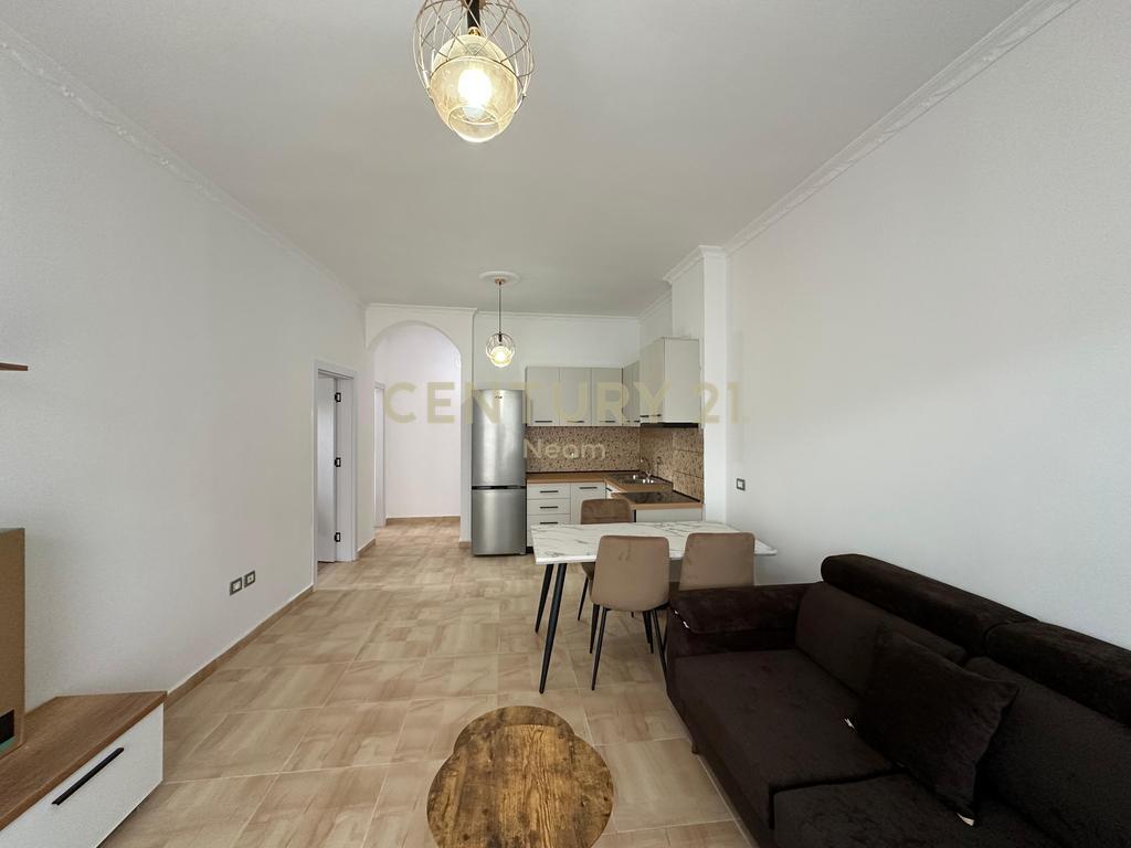 🔹 IN AFFITTO APPARTAMENTO 3+1+2 A XHAMLLIK – CON POSTO AUTO INCLUSO! 🔹